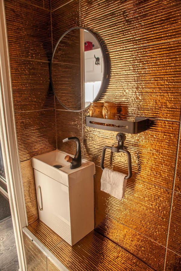 Opulent 1 Bedroom Cosy Suite Бирмингам Екстериор снимка