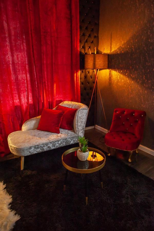 Opulent 1 Bedroom Cosy Suite Бирмингам Екстериор снимка