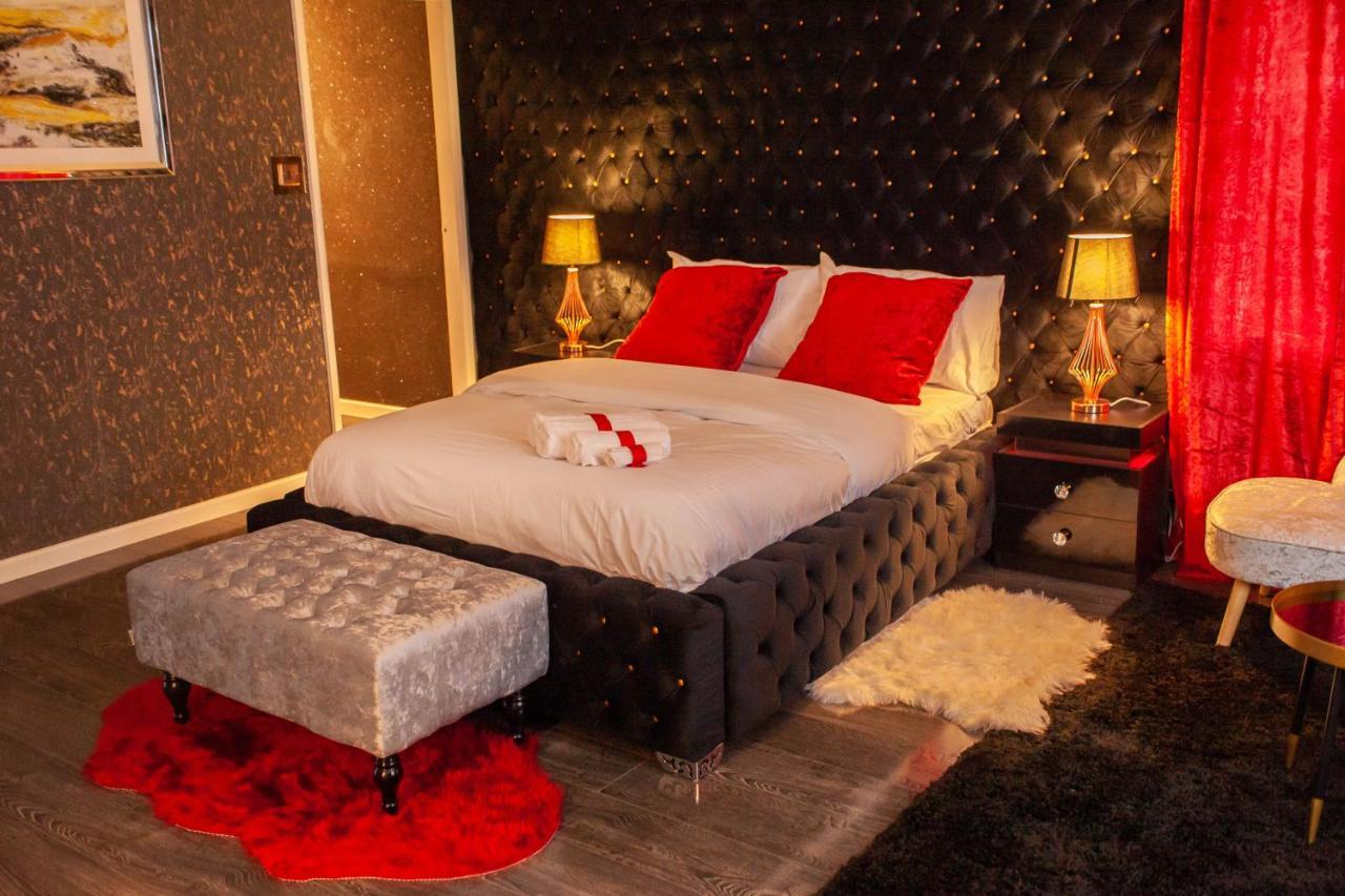Opulent 1 Bedroom Cosy Suite Бирмингам Екстериор снимка